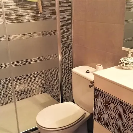 Duplex Near Center Lovely فالنسيا